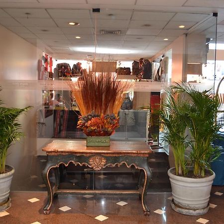 Hotel Maria Angola ลิมา ภายนอก รูปภาพ