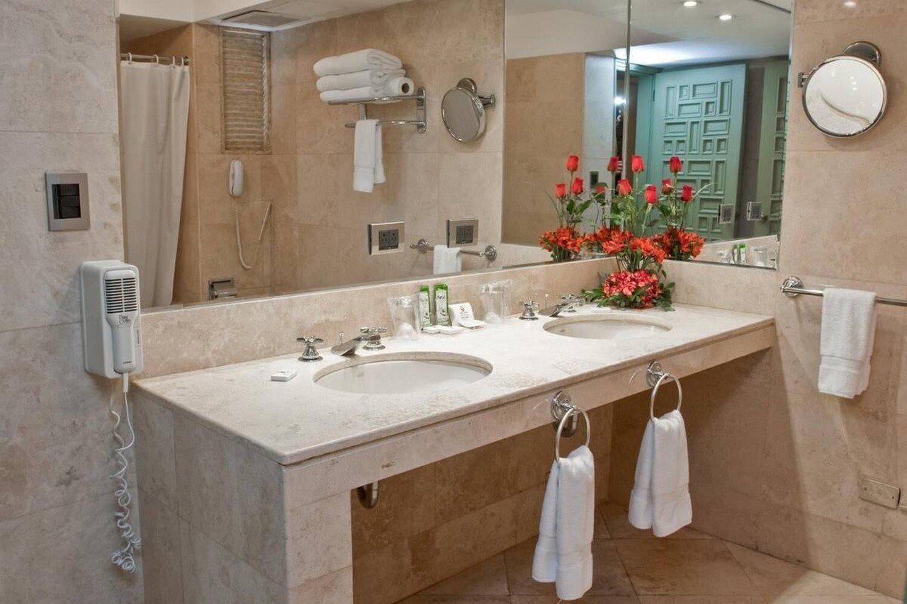 Hotel Maria Angola ลิมา ภายนอก รูปภาพ