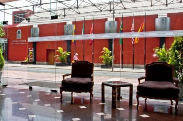 Hotel Maria Angola ลิมา ภายนอก รูปภาพ