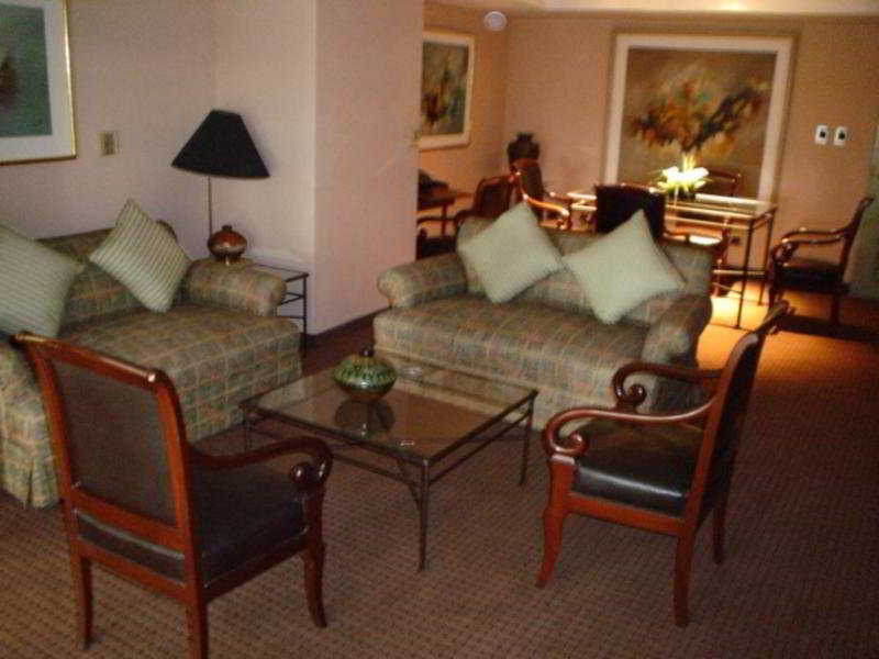 Hotel Maria Angola ลิมา ภายนอก รูปภาพ