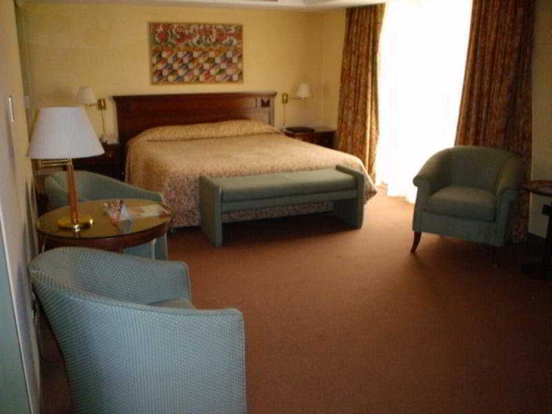 Hotel Maria Angola ลิมา ภายนอก รูปภาพ